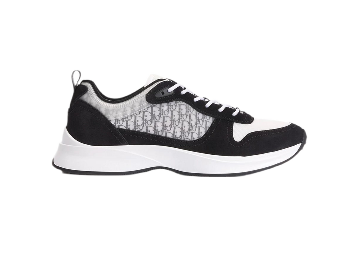Monogramme white and black